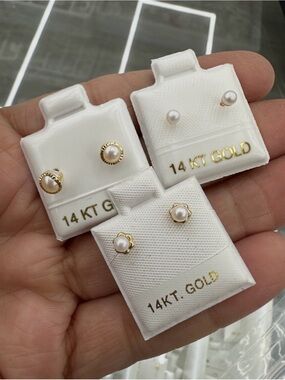 14K Gold Freshwater Pearl Stud Earrings, Tiny Screw Back Earrings, Baby Pearl